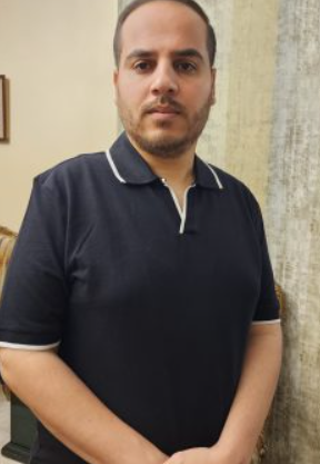 Diaa al-Kahlut (38), a father of five and journalist from Gaza City